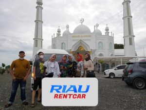 Sewa Mobil Pekanbaru 2